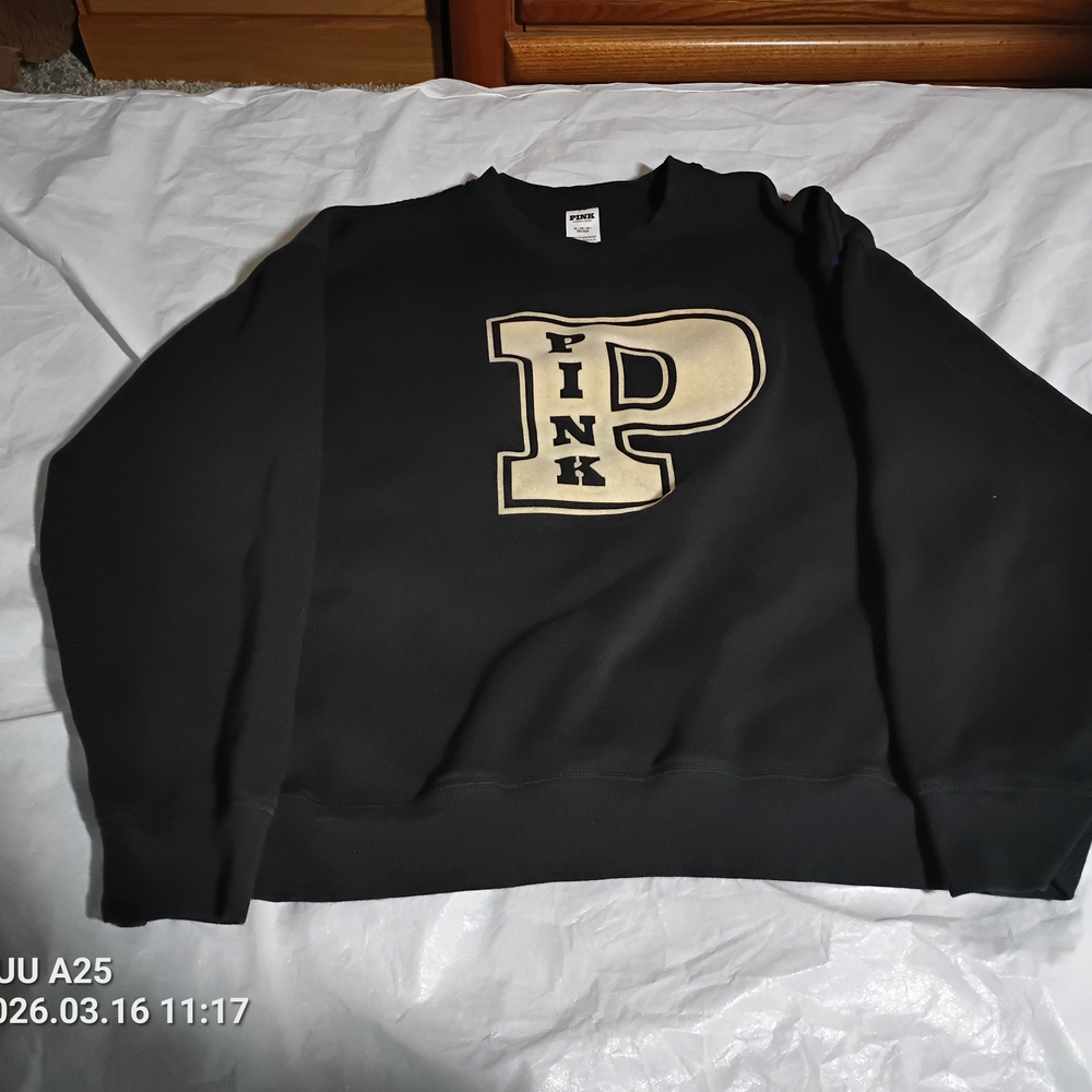 PINK Victoria's Secret Black and Cream Crewneck Sweater